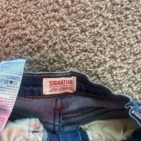 Bundle of 2 Boys Signature by Levi Strauss Blue Denim Shorts- Size 7 - Picture 4 of 10